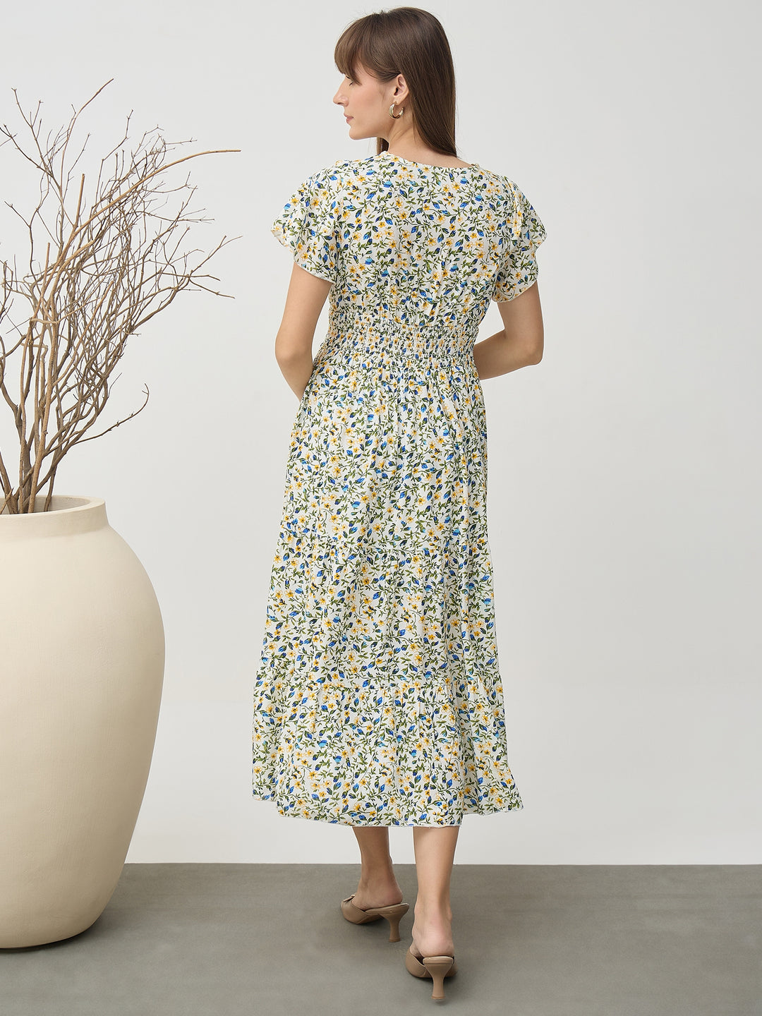 Women’s White Floral Smocked Waist Flutter Sleeve Midi Dress