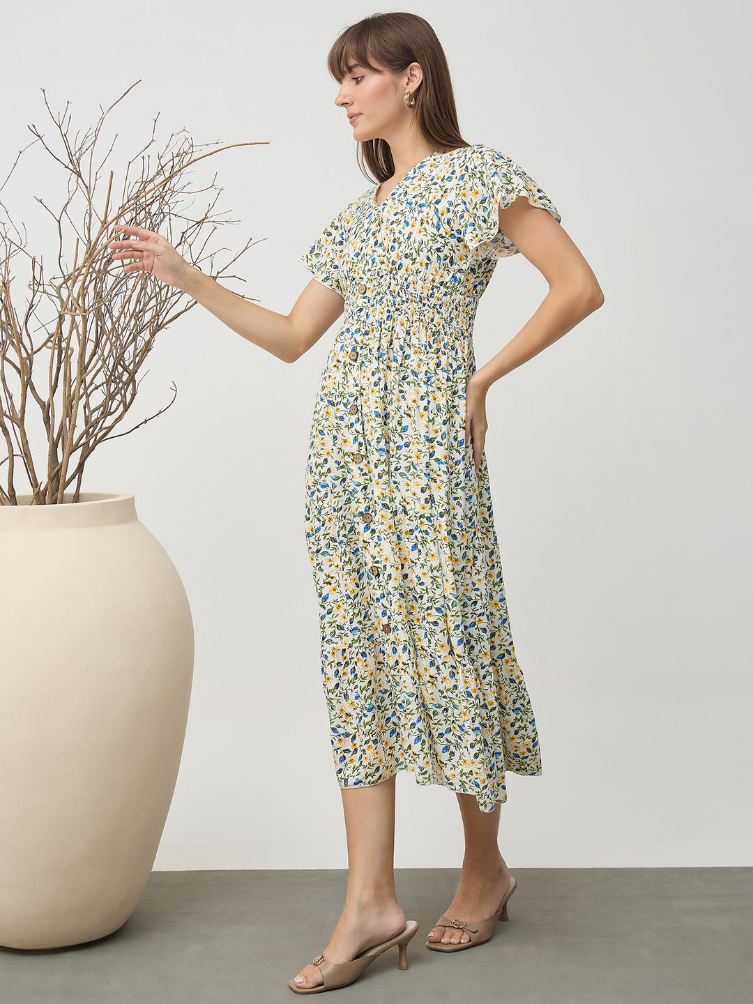 Women’s White Floral Smocked Waist Flutter Sleeve Midi Dress