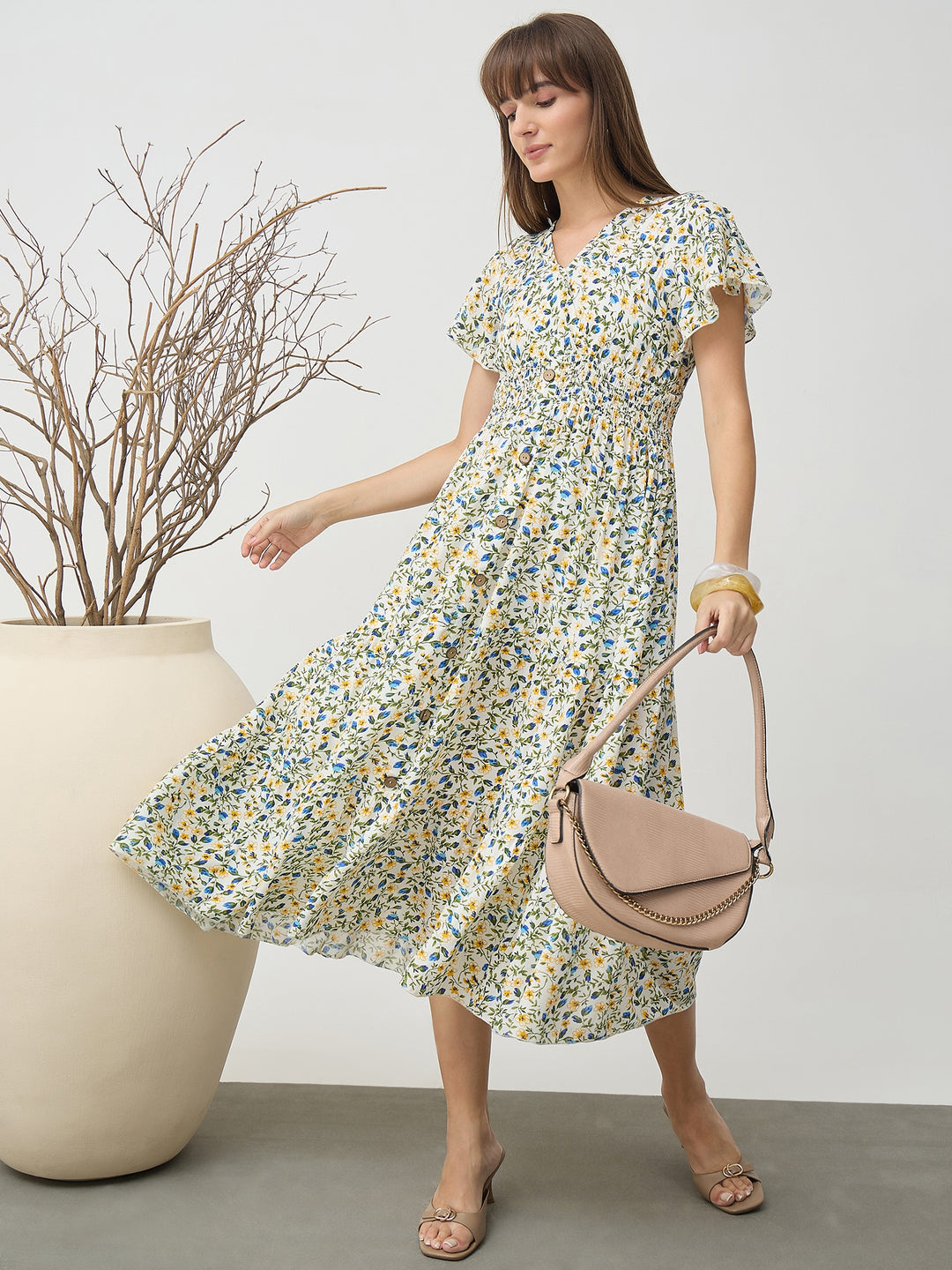 Women’s White Floral Smocked Waist Flutter Sleeve Midi Dress