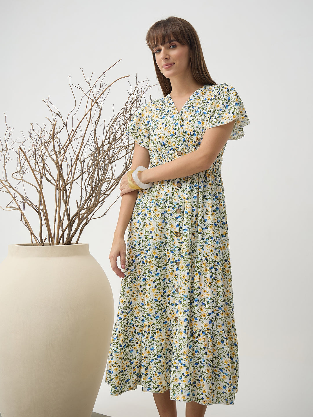 Women’s White Floral Smocked Waist Flutter Sleeve Midi Dress