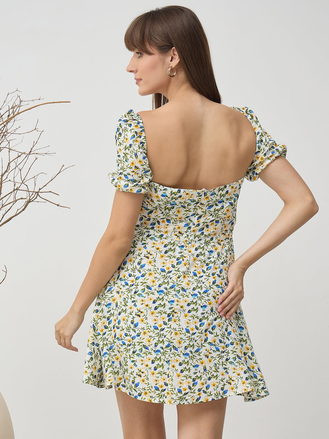 Women’s White Floral Sweetheart Neck Puff Sleeve Mini Dress