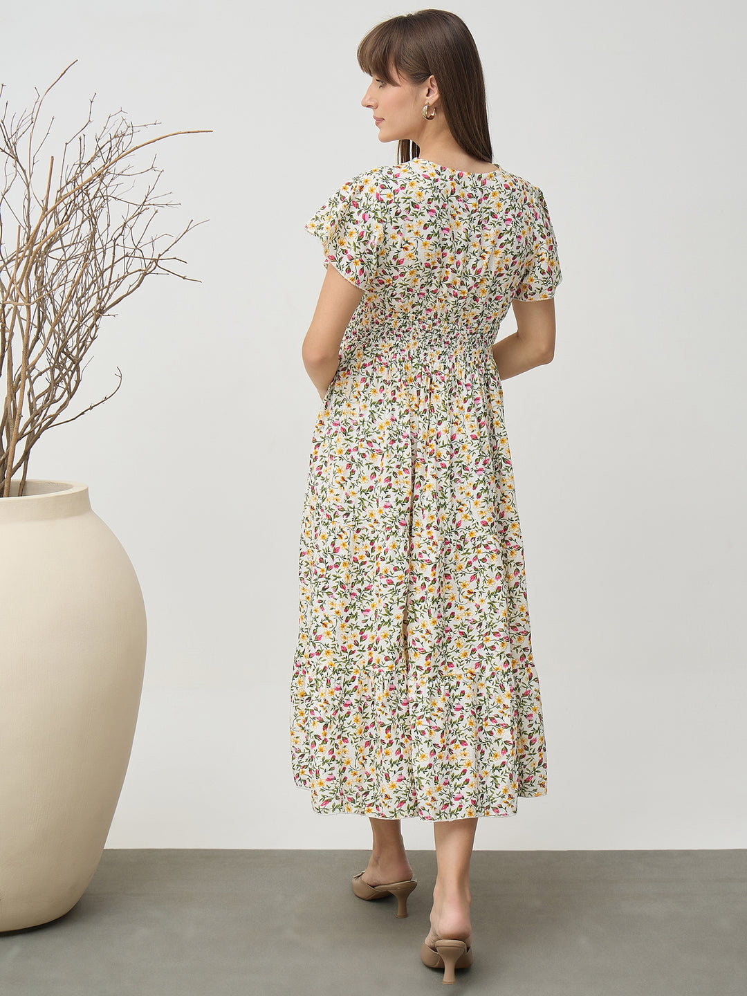 Women’s White Floral Smocked Waist Flutter Sleeve Midi Dress