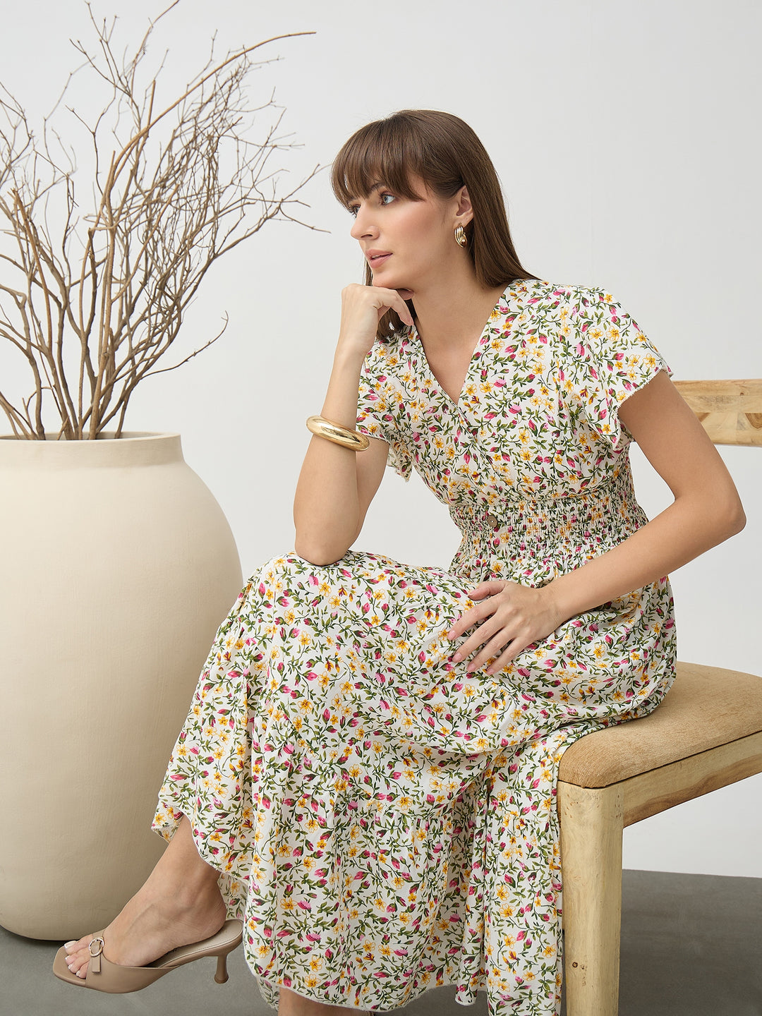 Women’s White Floral Smocked Waist Flutter Sleeve Midi Dress