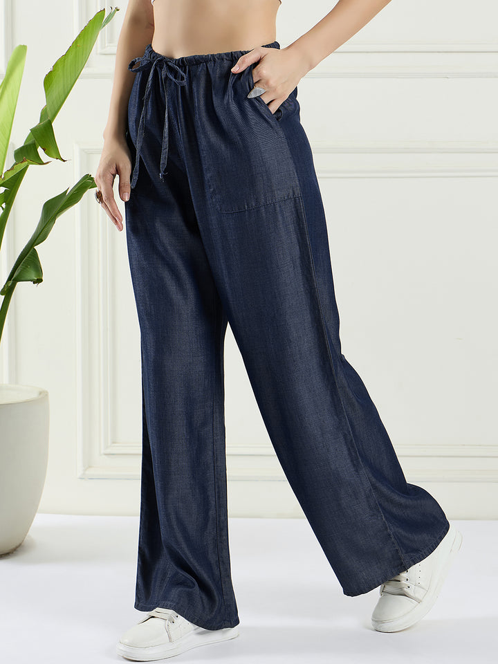 Women elasticated denim pants with pockets