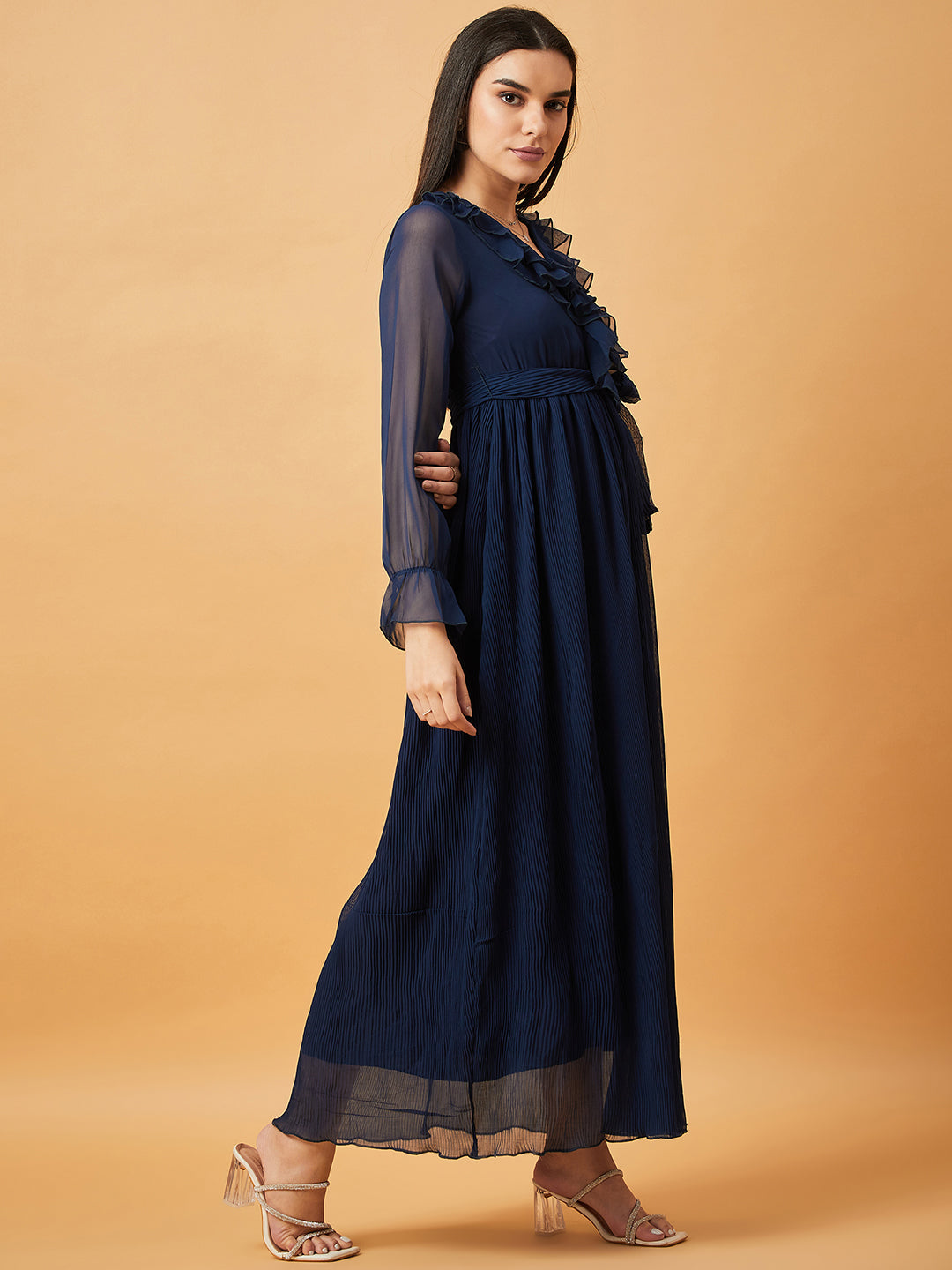 V NECK PLEATED MAXI DRESS