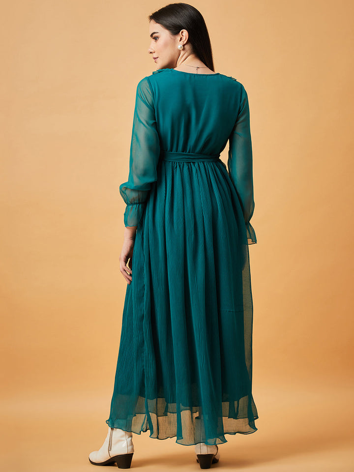 V NECK PLEATED MAXI DRESS