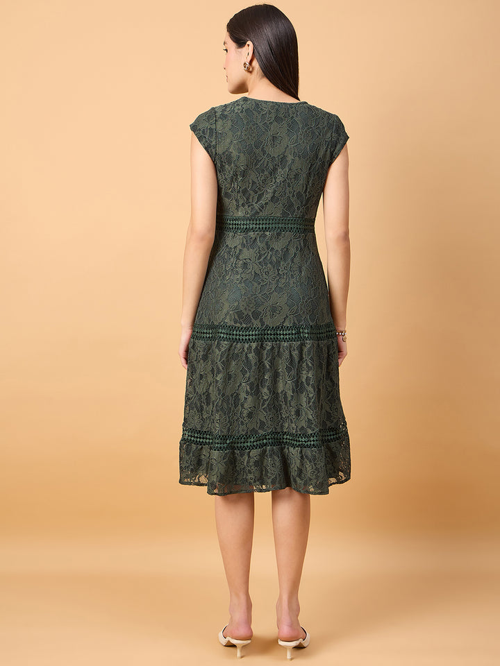 Green v neck lace dress with short sleeves