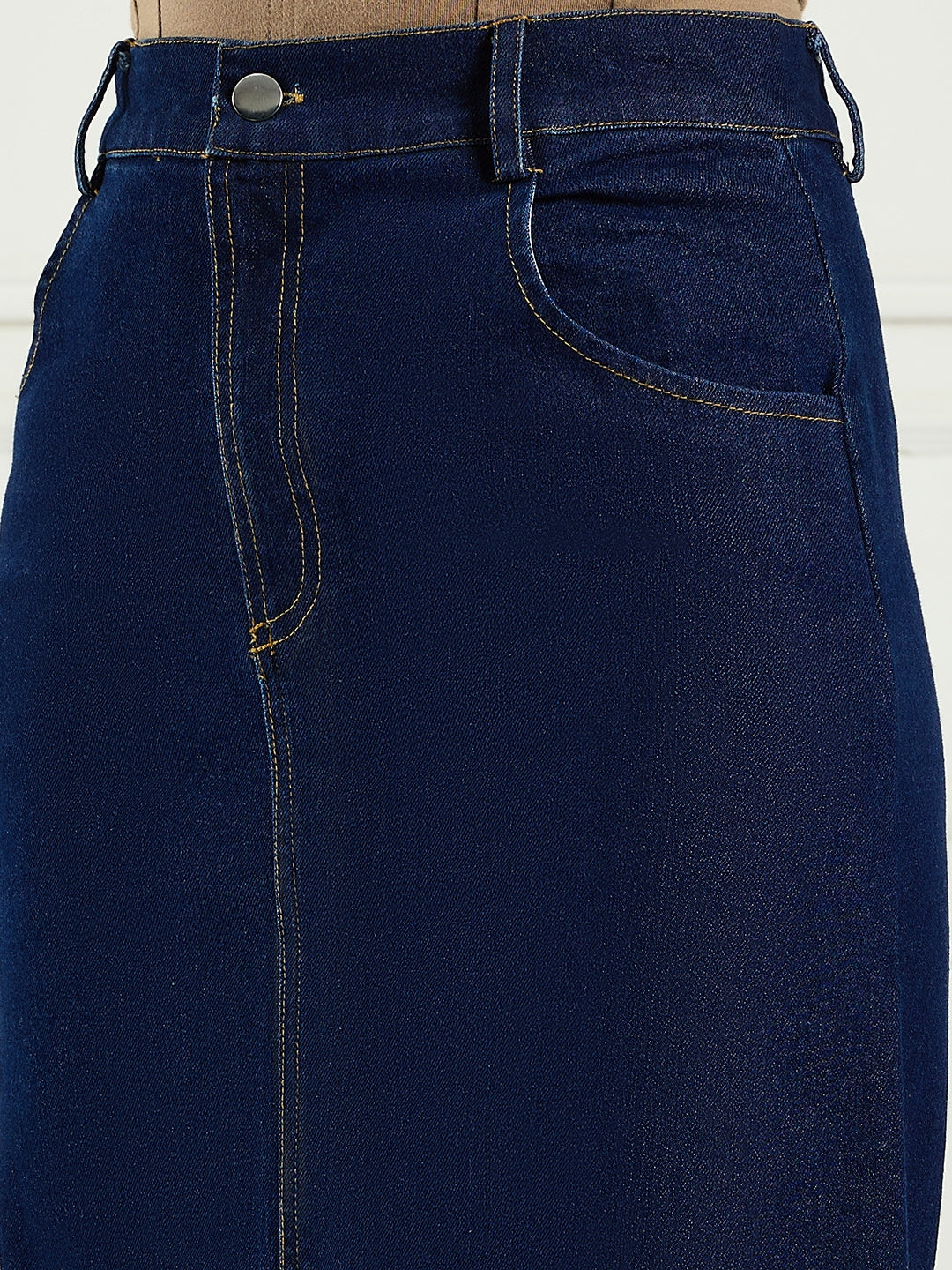 Women solid A- line denim skirt with front rise