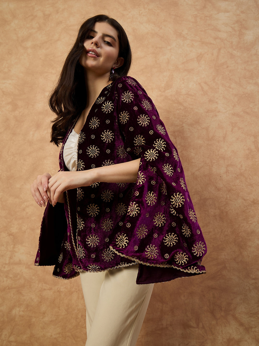 Women’s Wine Velvet  Cape